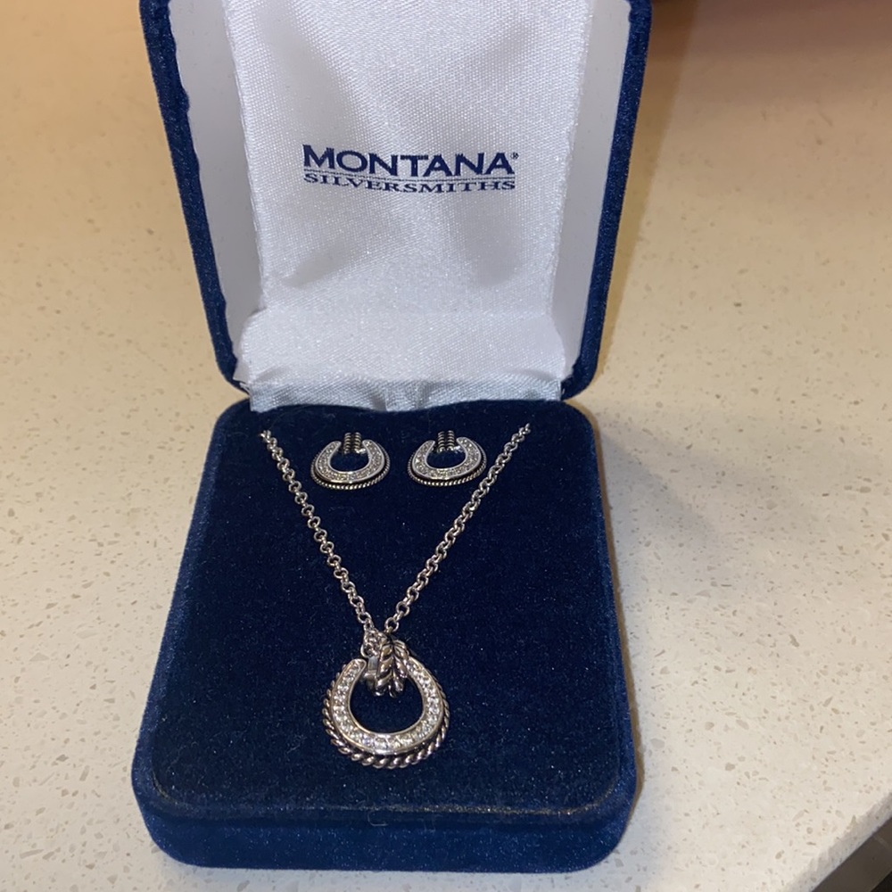 Montana silversmiths necklace and matching earrings